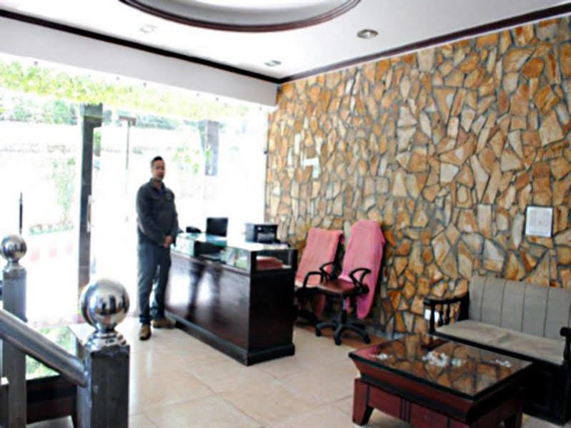 Clarks Inn Binsar Exterior photo